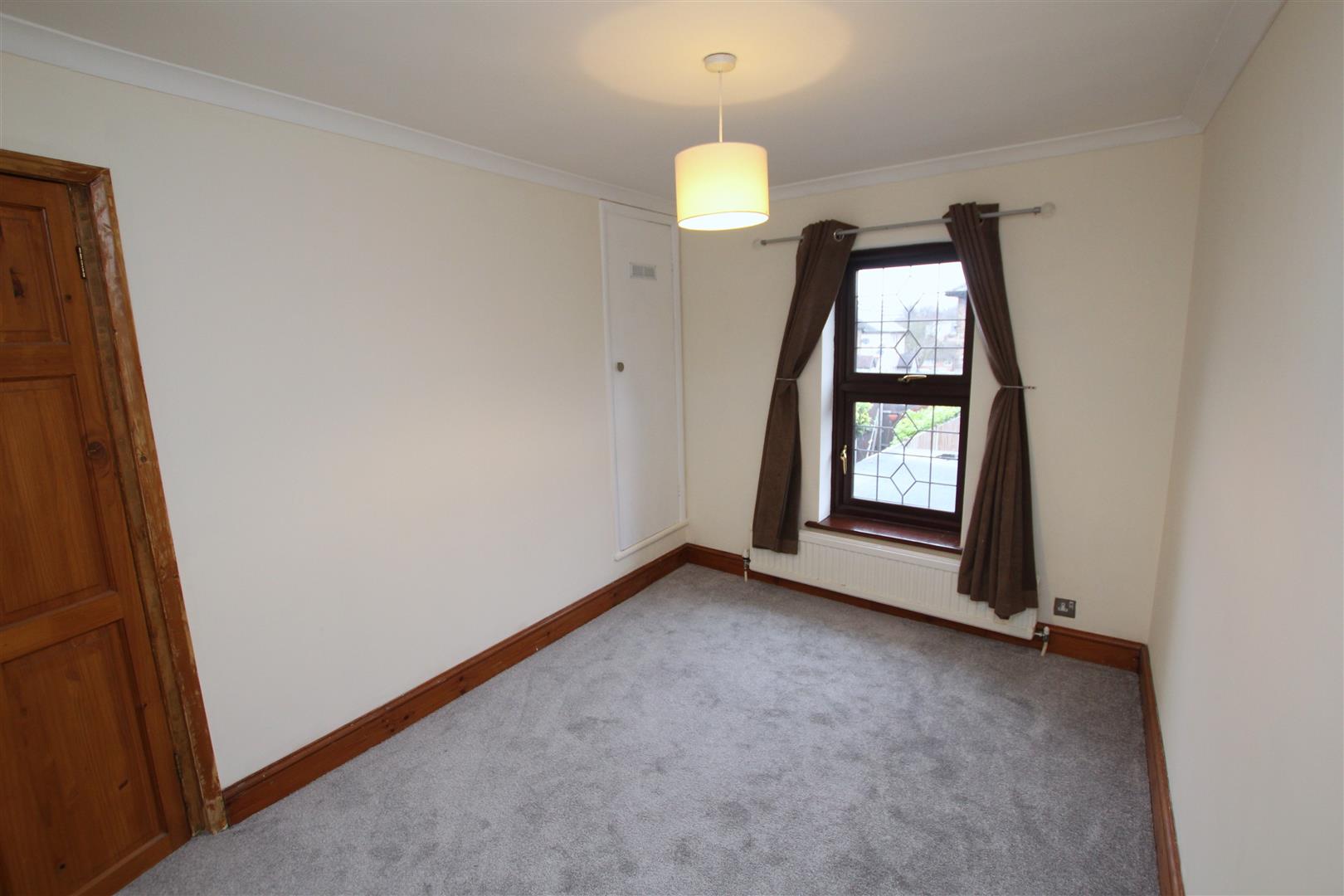 Crescent Road, Brentwood Keith Ashton